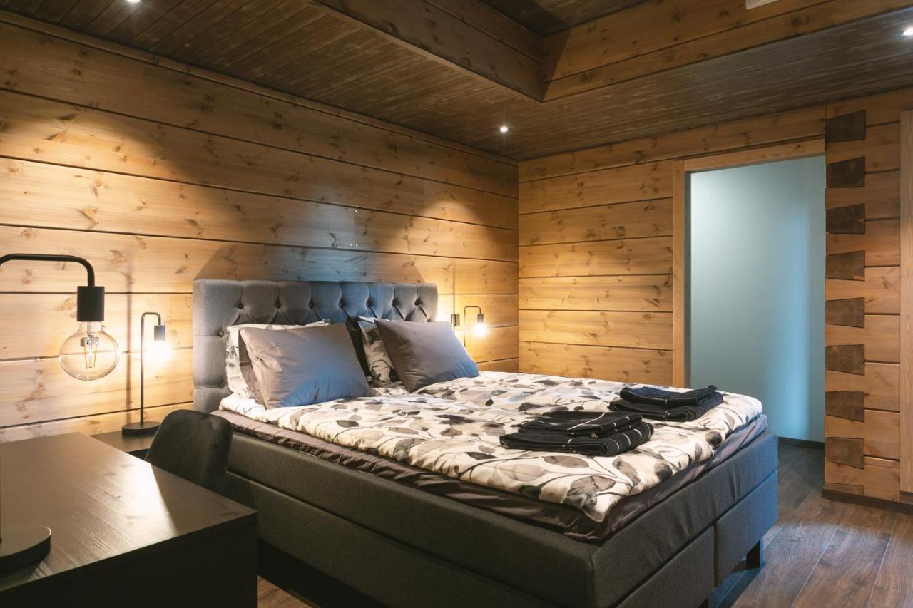 Luxury Villa Lapland ロヴァニエミ エクステリア 写真